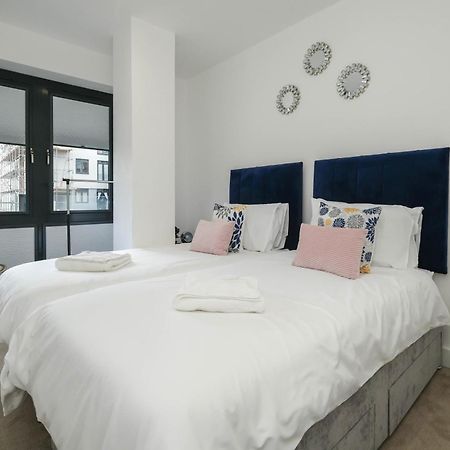 Brand New 2 Bedroom Apartment Centre Of Solihull Exteriör bild