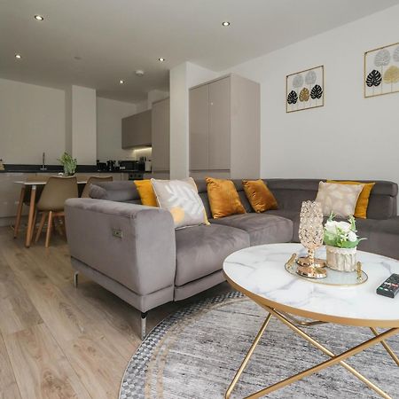 Brand New 2 Bedroom Apartment Centre Of Solihull Exteriör bild